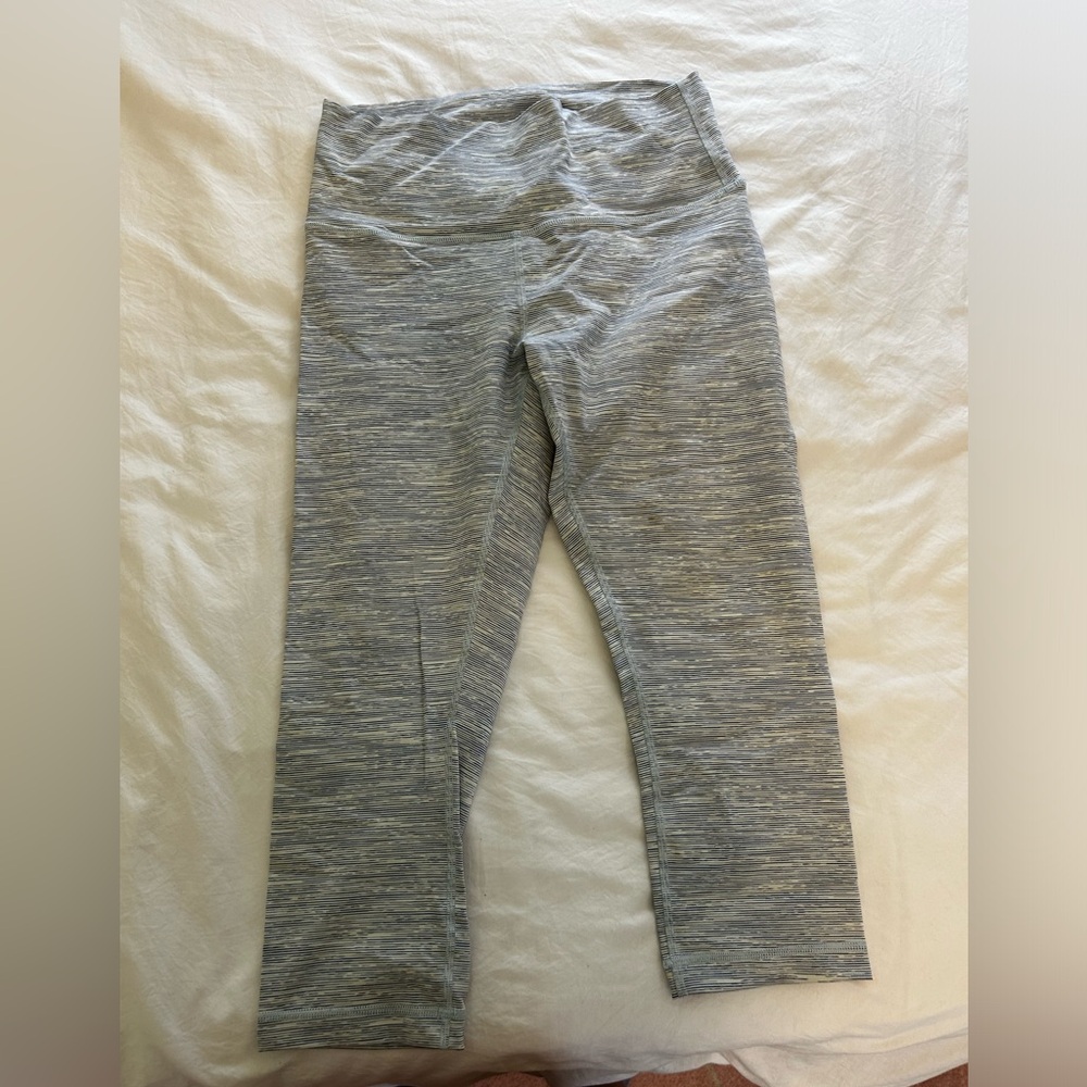 Lululemon cropped leggings
